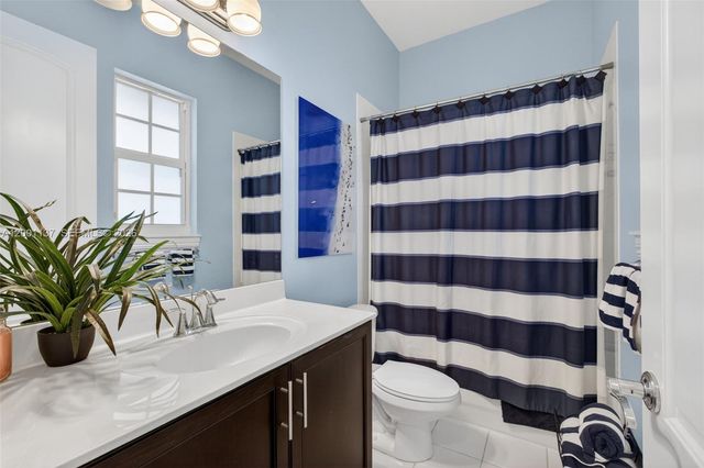 184 W Bay Cedar Cir, Jupiter, FL 33458