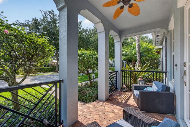 184 W Bay Cedar Cir, Jupiter, FL 33458