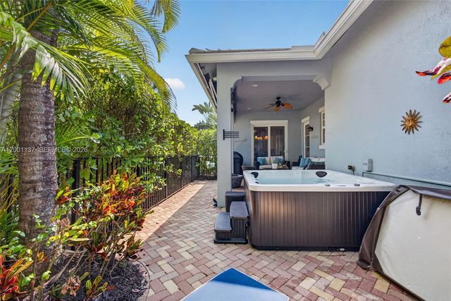 184 W Bay Cedar Cir, Jupiter, FL 33458