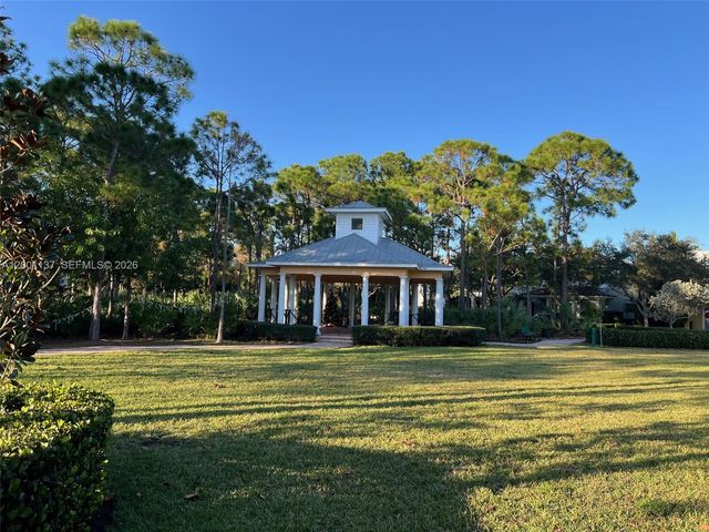 184 W Bay Cedar Cir, Jupiter, FL 33458