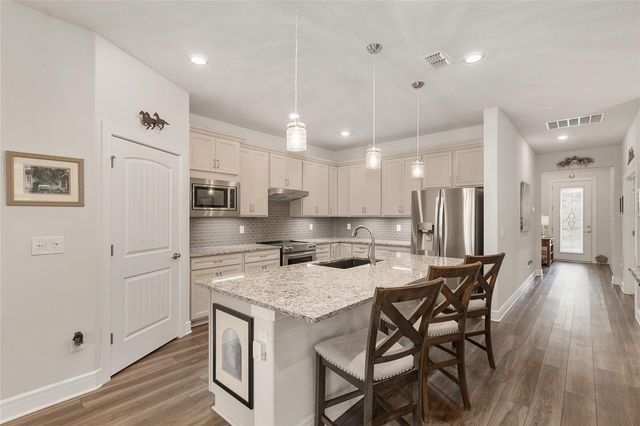 9267 SW 56TH LOOP, Ocala, FL 34481