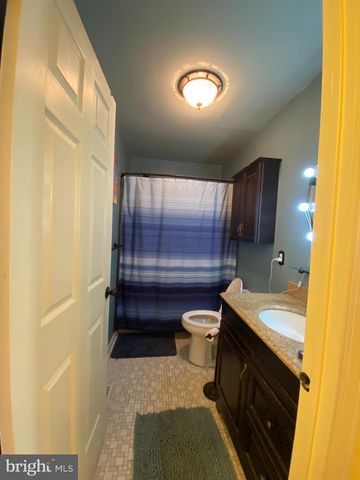 3341 RED LION RD, Philadelphia, PA 19114