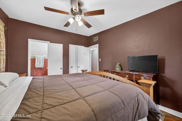 2143 NEWBERRY Road, Jacksonville, FL 32218