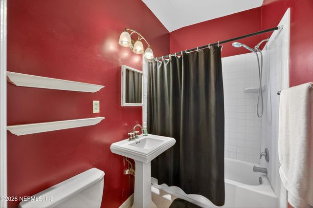 2143 NEWBERRY Road, Jacksonville, FL 32218