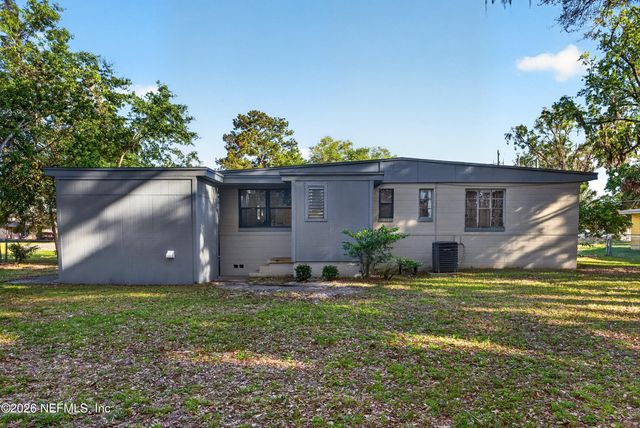 2143 NEWBERRY Road, Jacksonville, FL 32218