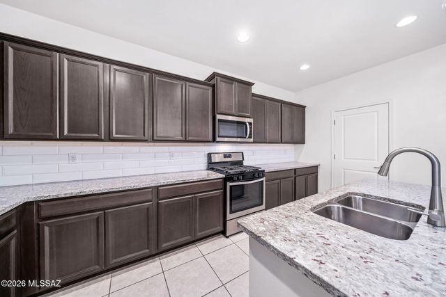 14259 E Yellow Sage Lane, Vail, AZ 85641