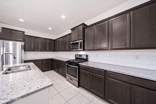 14259 E Yellow Sage Lane, Vail, AZ 85641