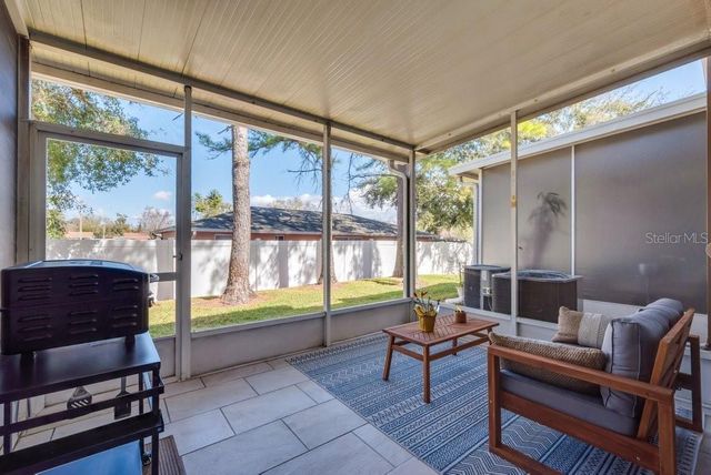 6607 SHINING SUN COURT, Tampa, FL 33634