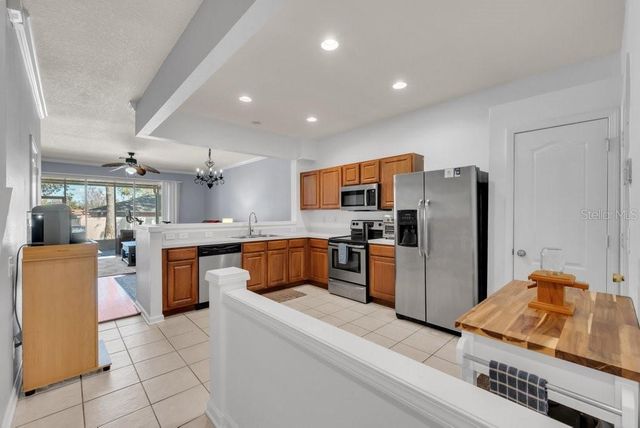 6607 SHINING SUN COURT, Tampa, FL 33634