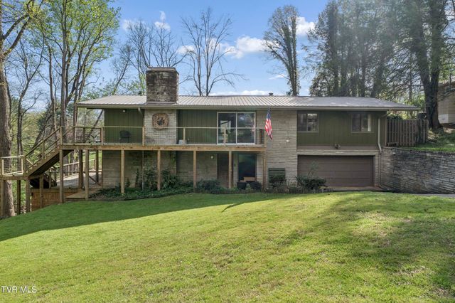 1823 Woodhaven Drive, Elizabethton, TN 37643