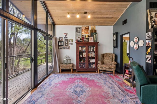 1823 Woodhaven Drive, Elizabethton, TN 37643