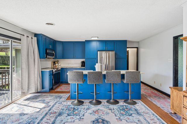 1823 Woodhaven Drive, Elizabethton, TN 37643