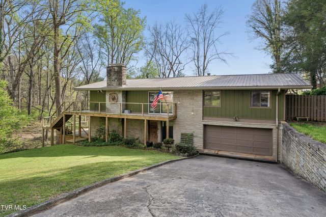 1823 Woodhaven Drive, Elizabethton, TN 37643