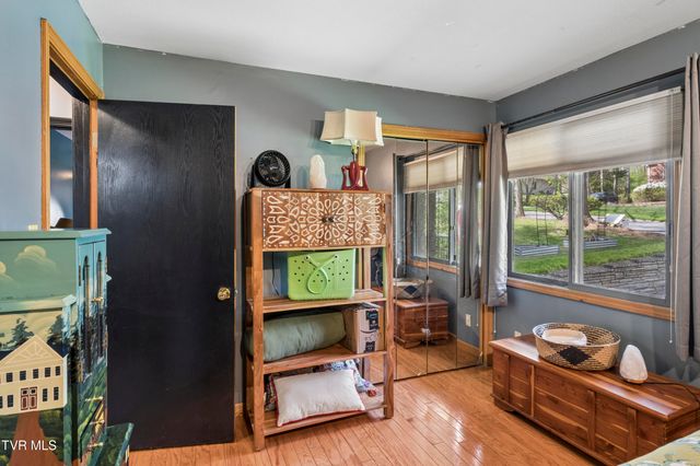 1823 Woodhaven Drive, Elizabethton, TN 37643