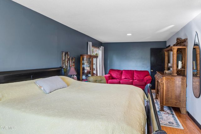 1823 Woodhaven Drive, Elizabethton, TN 37643