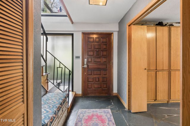 1823 Woodhaven Drive, Elizabethton, TN 37643