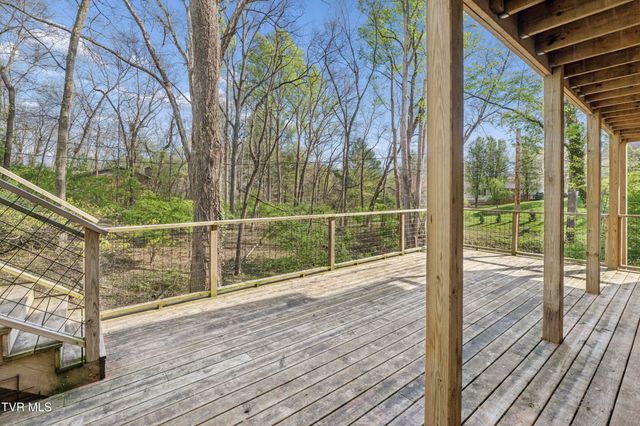 1823 Woodhaven Drive, Elizabethton, TN 37643