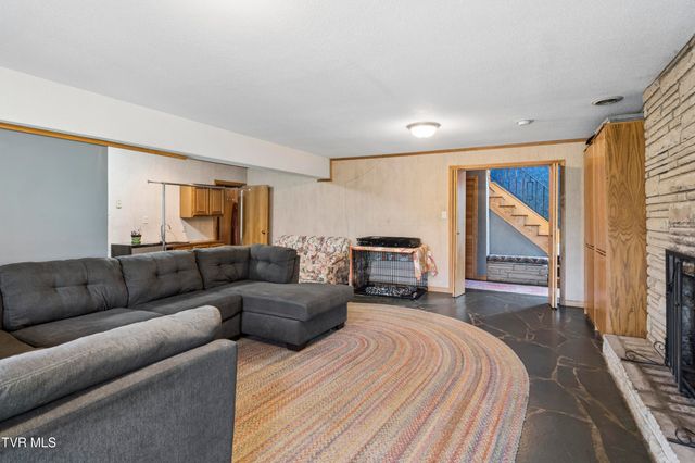 1823 Woodhaven Drive, Elizabethton, TN 37643