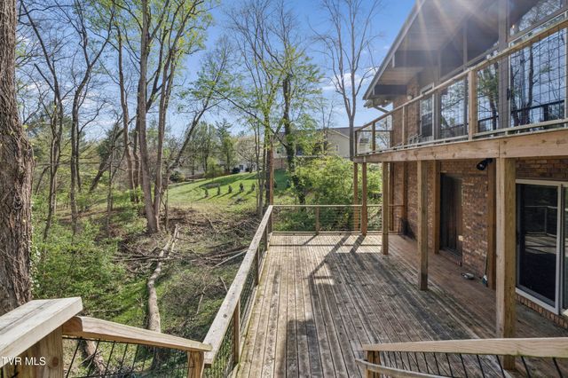 1823 Woodhaven Drive, Elizabethton, TN 37643