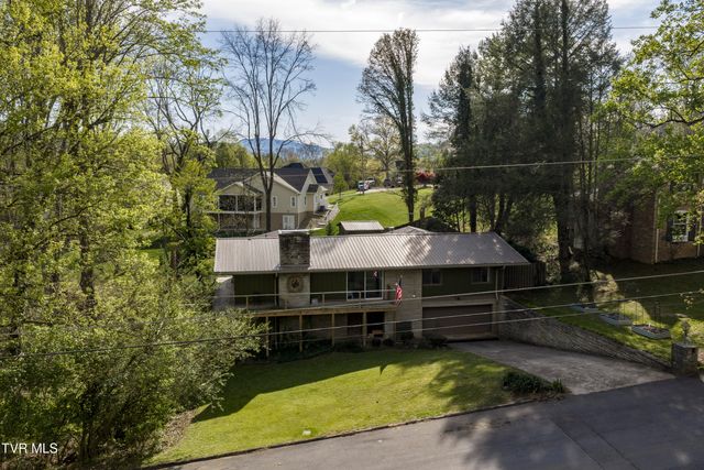 1823 Woodhaven Drive, Elizabethton, TN 37643