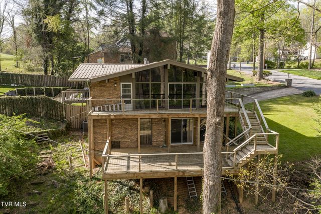 1823 Woodhaven Drive, Elizabethton, TN 37643