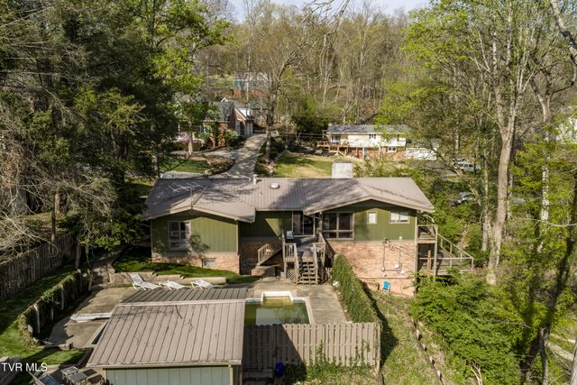 1823 Woodhaven Drive, Elizabethton, TN 37643