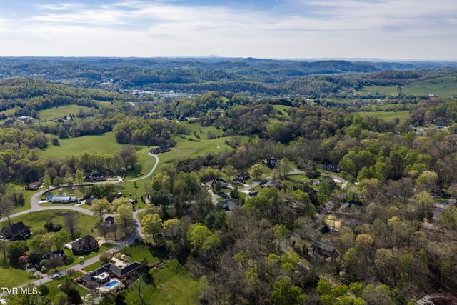 1823 Woodhaven Drive, Elizabethton, TN 37643