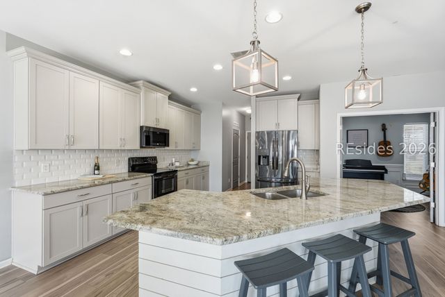 5 Vista Pointe Dr, Bluffton, SC 29910