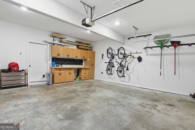 16 Forest Point, Newnan, GA 30265