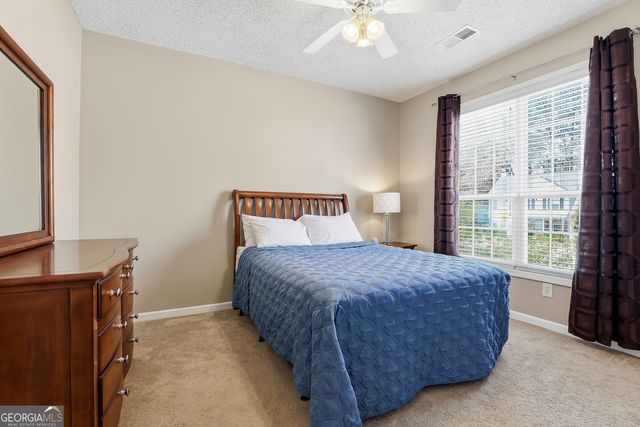 16 Forest Point, Newnan, GA 30265