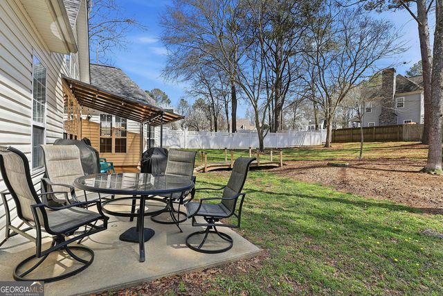 16 Forest Point, Newnan, GA 30265