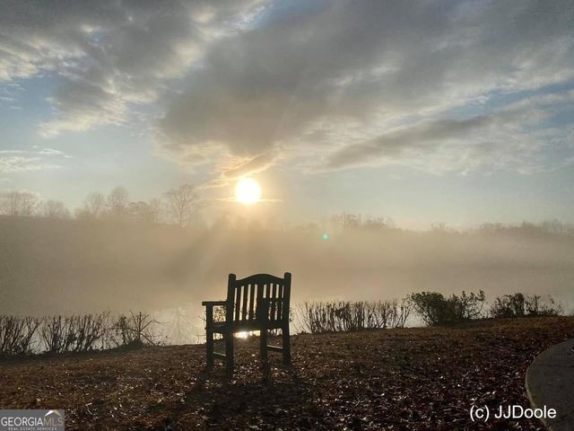 16 Forest Point, Newnan, GA 30265