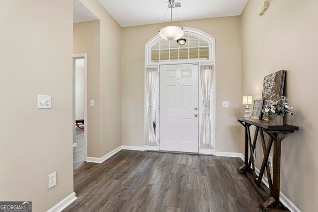 16 Forest Point, Newnan, GA 30265