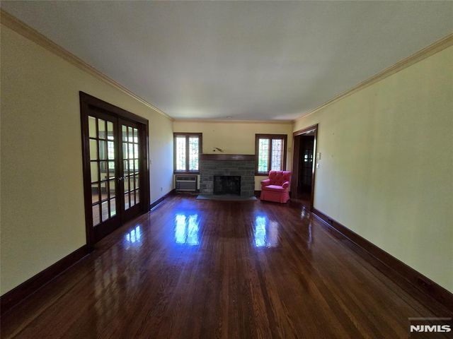 220 Manor Road, Ridgewood, NJ 07450