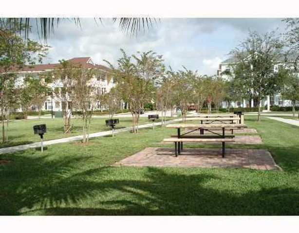 155 Galicia Way 201, Jupiter, FL 33458