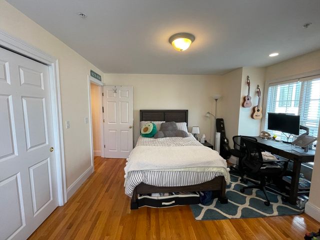 50 B Street 6, Boston, MA 02127
