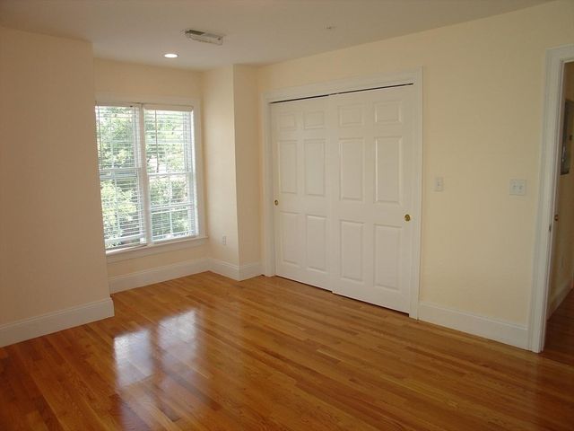 50 B Street 6, Boston, MA 02127
