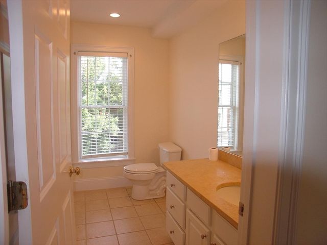 50 B Street 6, Boston, MA 02127