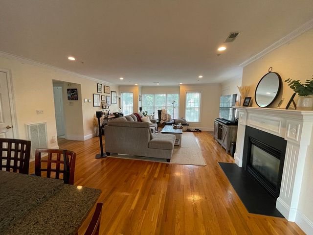 50 B Street 6, Boston, MA 02127