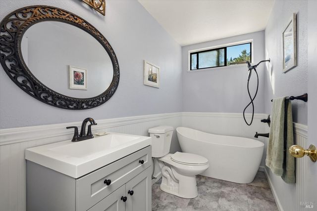 2965 S Lake Dr, Kelseyville, CA 95451