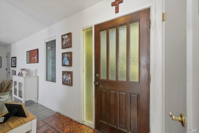 2965 S Lake Dr, Kelseyville, CA 95451