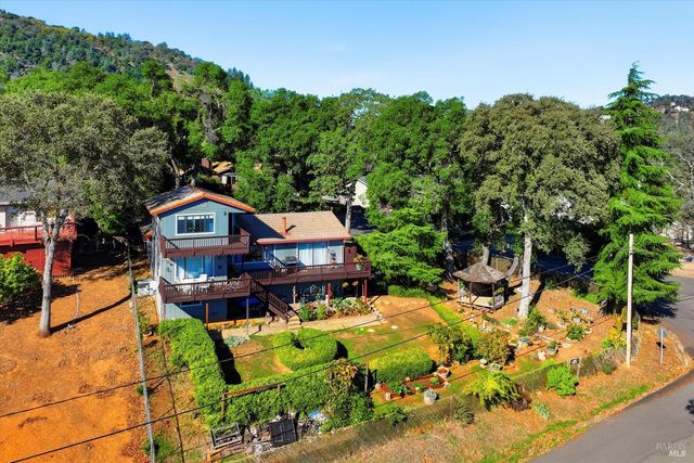 2965 S Lake Dr, Kelseyville, CA 95451