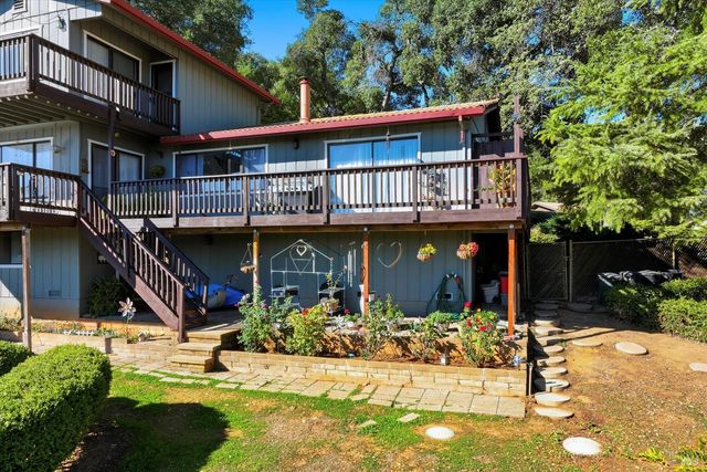 2965 S Lake Dr, Kelseyville, CA 95451