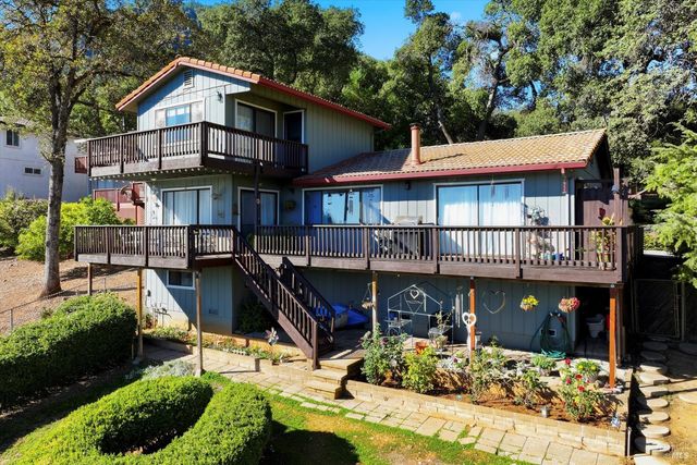 2965 S Lake Dr, Kelseyville, CA 95451