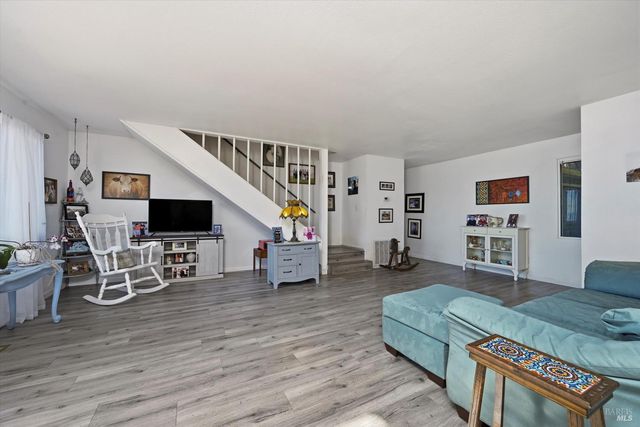 2965 S Lake Dr, Kelseyville, CA 95451
