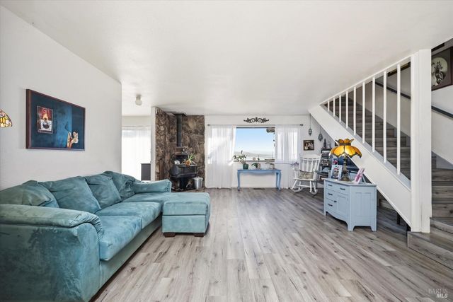 2965 S Lake Dr, Kelseyville, CA 95451