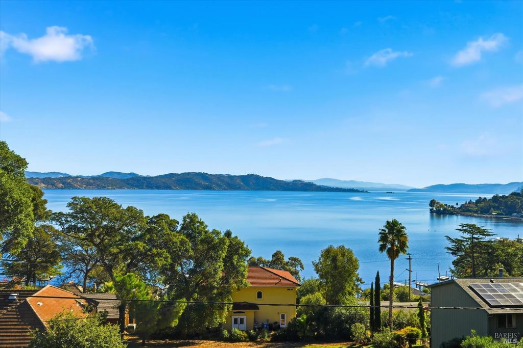 2965 S Lake Dr, Kelseyville, CA 95451