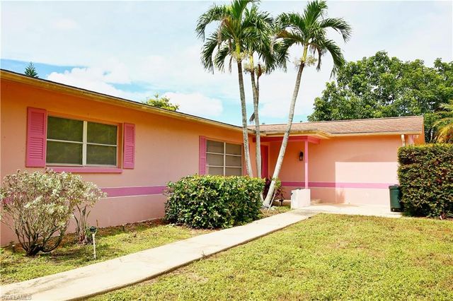 120 E Lake DR, Lehigh Acres, FL 33936