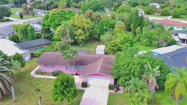 120 E Lake DR, Lehigh Acres, FL 33936