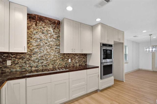 3208 Woodstone Drive, Baytown, TX 77521